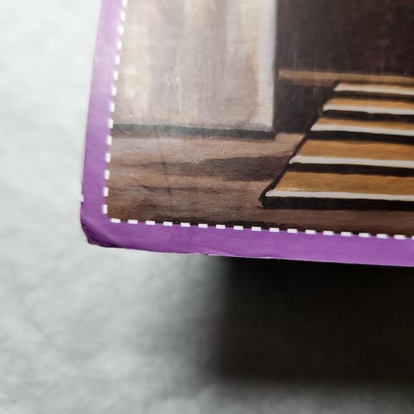 NECA Leatherface Toony Terrors The Texas Chainsaw Massacre Action Figure New - Picture 8 of 9